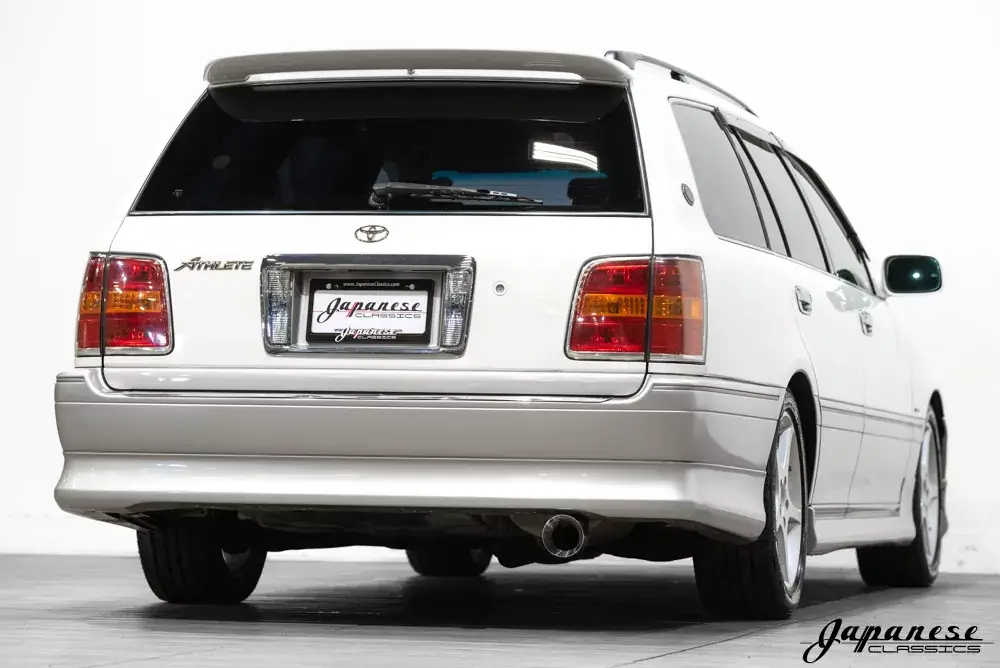 2001 Toyota Crown JDM car for sale — photo 8 of 10