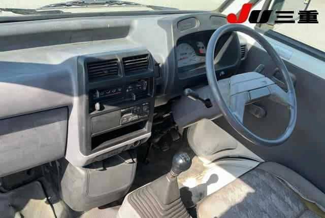 1996 Mitsubishi Minicab JDM car for sale — photo 4 of 9