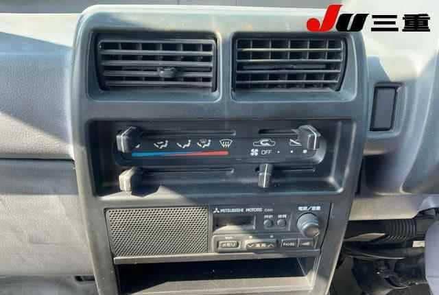 1996 Mitsubishi Minicab JDM car for sale — photo 5 of 9