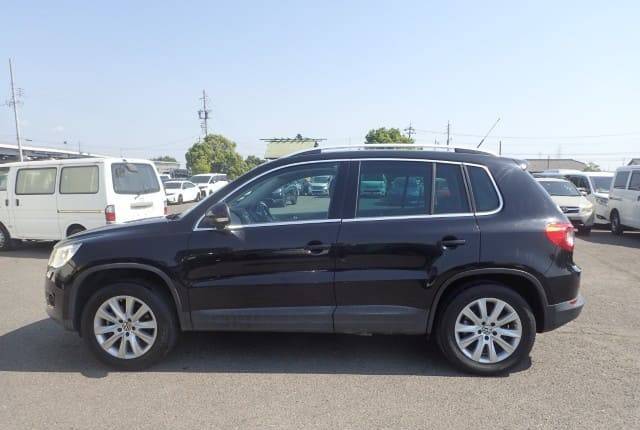 2009 Volkswagen Tiguan 2.0TSI — photo 3