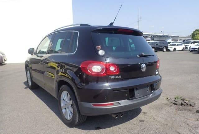 2009 Volkswagen Tiguan 2.0TSI — photo 4