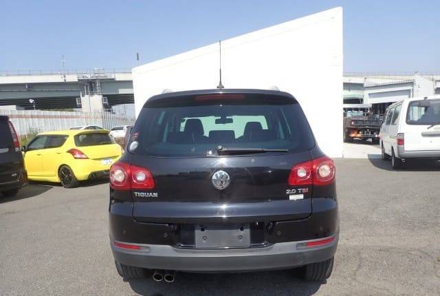 2009 Volkswagen Tiguan 2.0TSI — photo 5