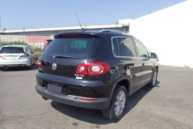 2009 Volkswagen Tiguan 2.0TSI — photo 6