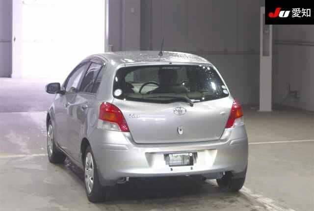 2008 Toyota Vitz JDM car for sale — photo 3 of 9