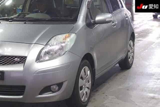 2008 Toyota Vitz JDM car for sale — photo 8 of 9