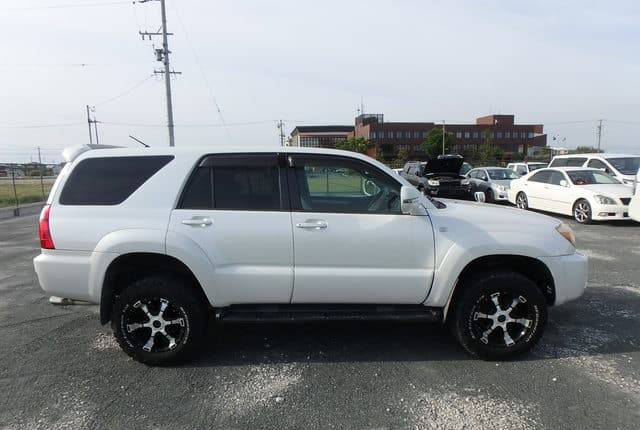 2009 Toyota Hilux Surf JDM car for sale — photo 7 of 10