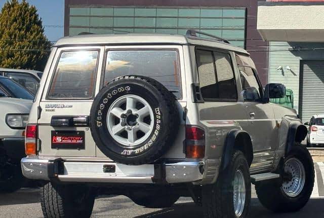 1995 Nissan Safari JDM car for sale — photo 10 of 10