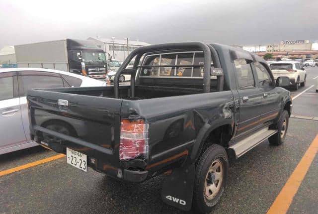 1996 Toyota Hilux — photo 5