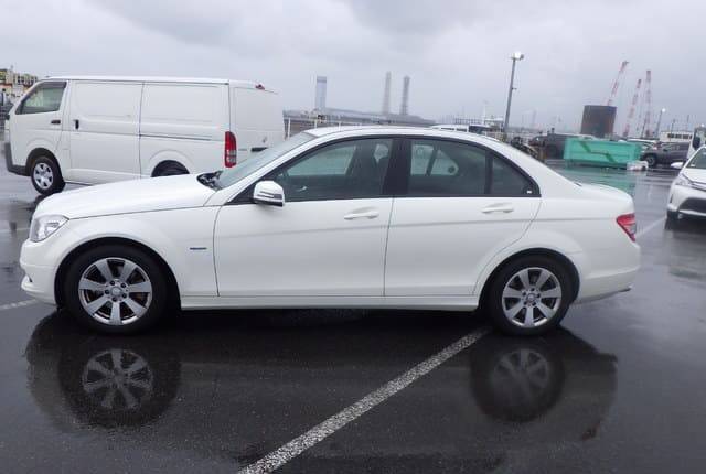 2010 Mercedes-Benz C Class JDM car for sale — photo 3 of 10