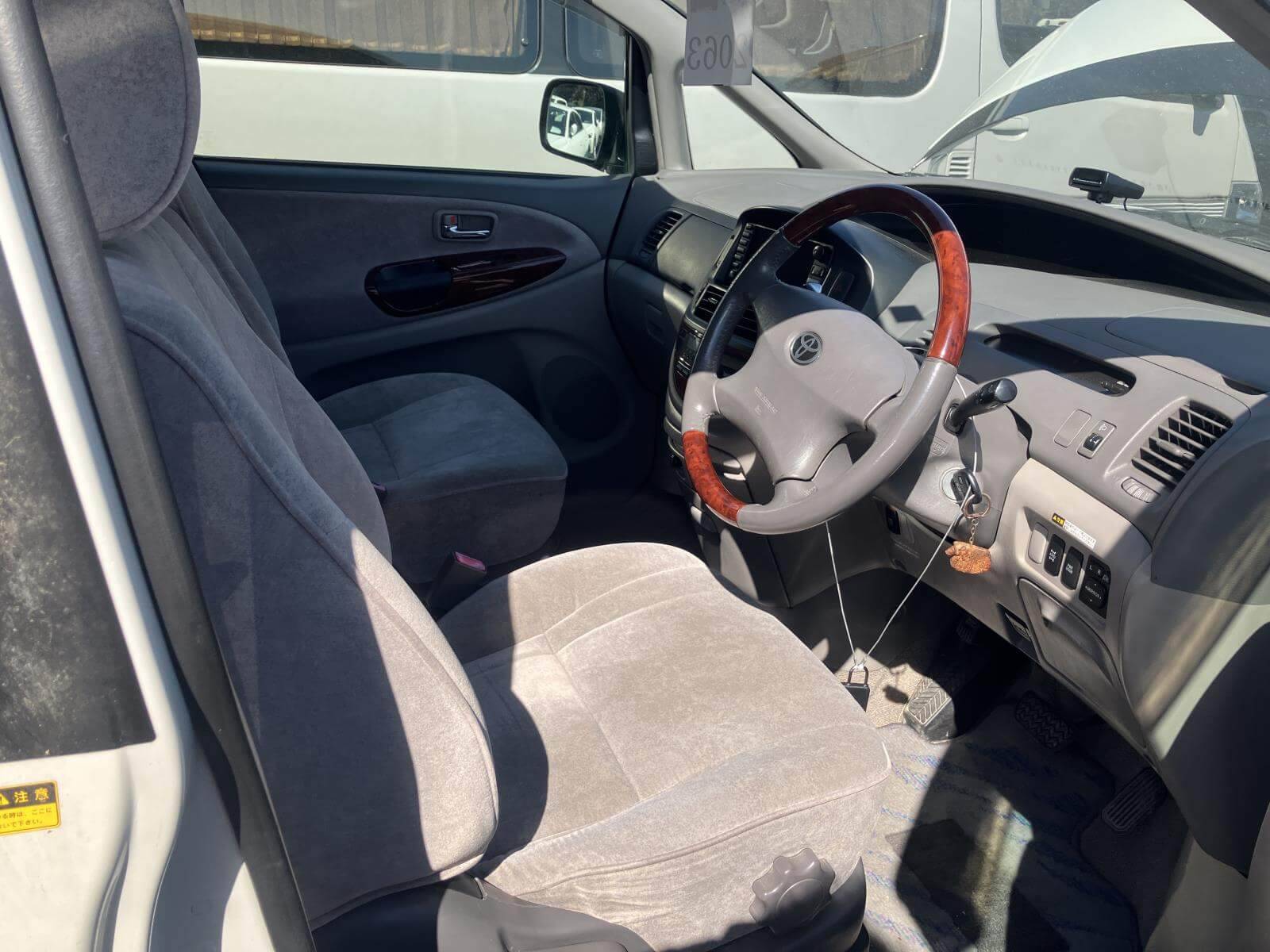 Toyota Estima G 4WD 2001 — photo 5