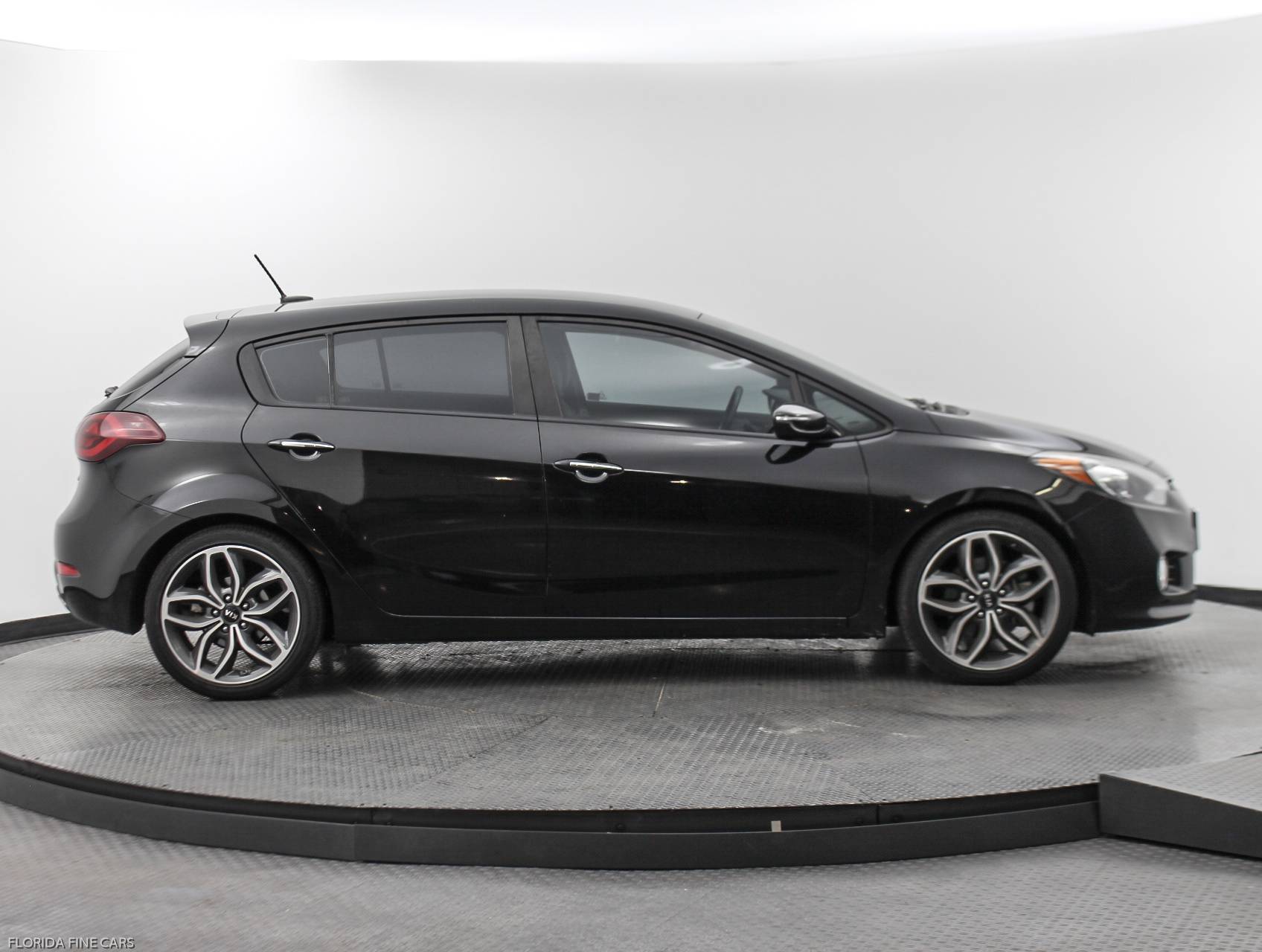 Florida Fine Cars - Used KIA FORTE 5-DOOR 2016 MIAMI SX