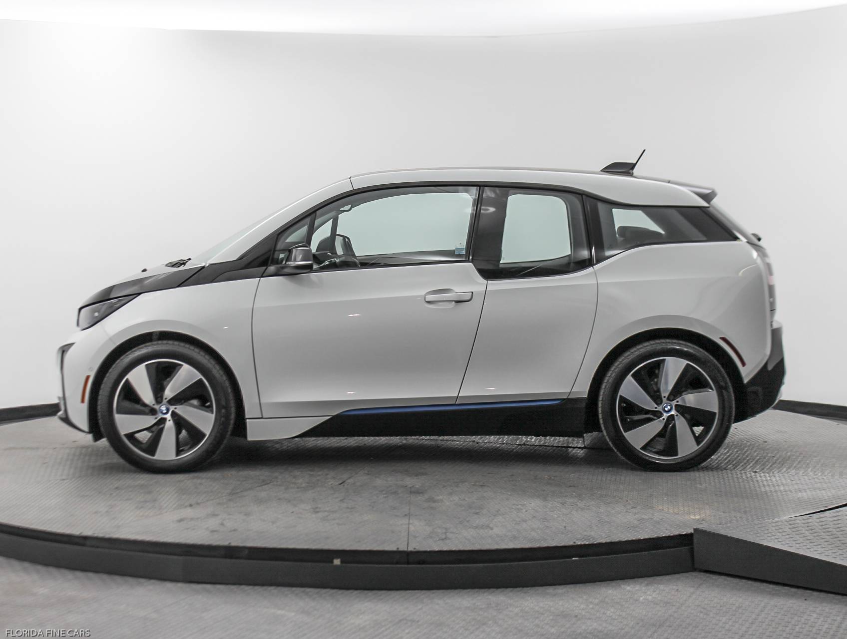 Florida Fine Cars - Used BMW I3 2017 MIAMI RANGE EXT DEKA