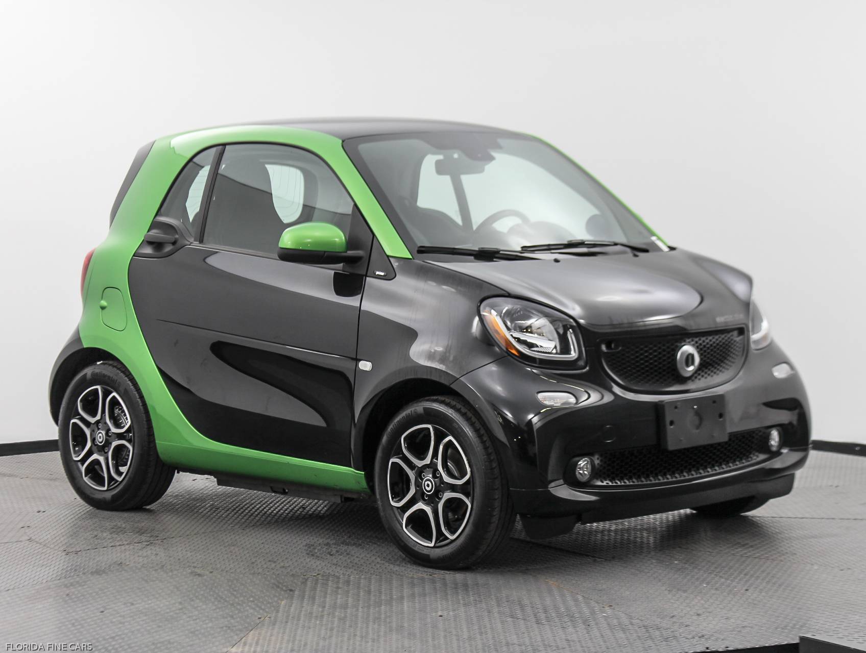 Florida Fine Cars - Used SMART FORTWO ELECTRIC DRIVE 2017 MIAMI PRIME