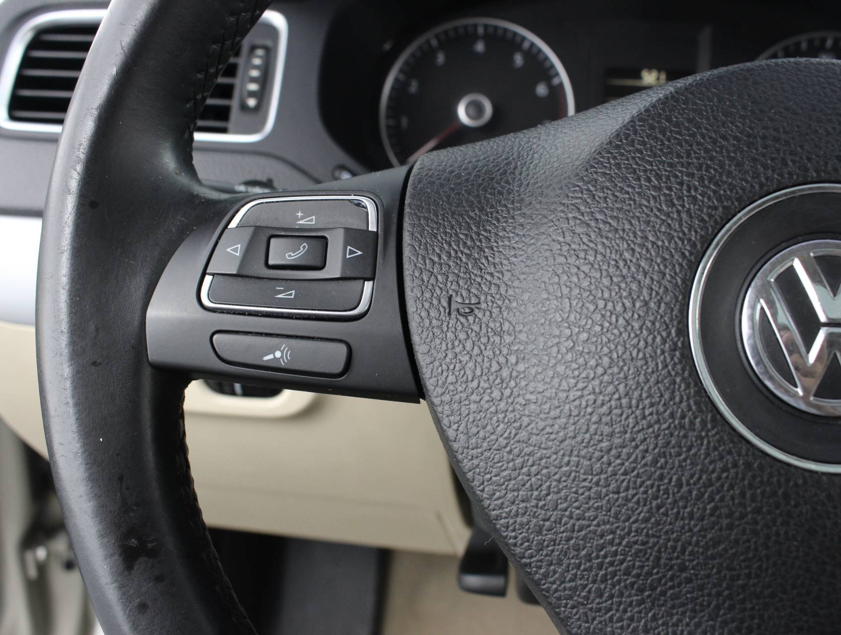 Florida Fine Cars - Used VOLKSWAGEN JETTA 2014 WEST PALM SE W/CONNECTIVITY/SUNROOF PZEV