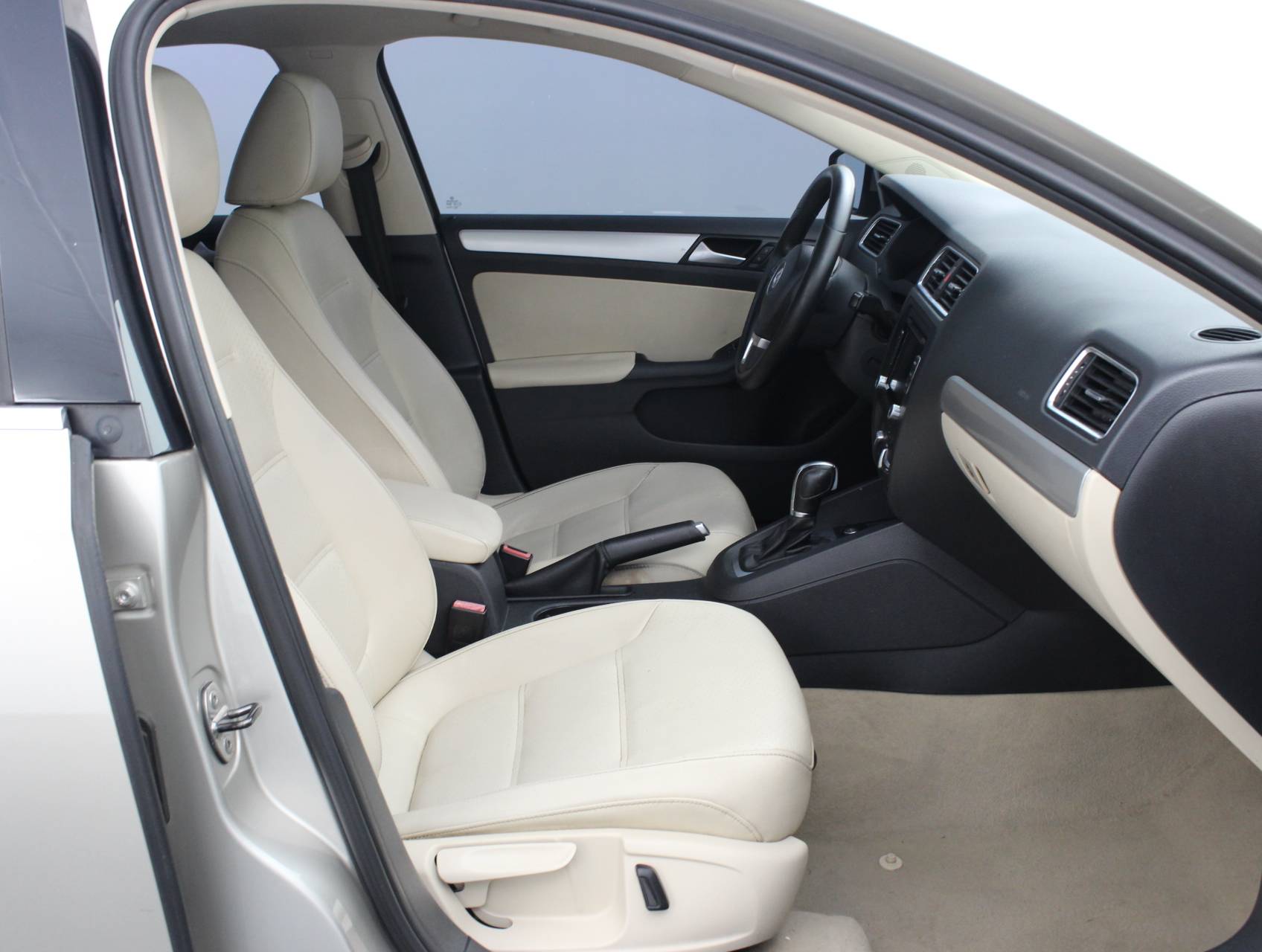 Florida Fine Cars - Used VOLKSWAGEN JETTA 2014 WEST PALM SE W/CONNECTIVITY/SUNROOF PZEV