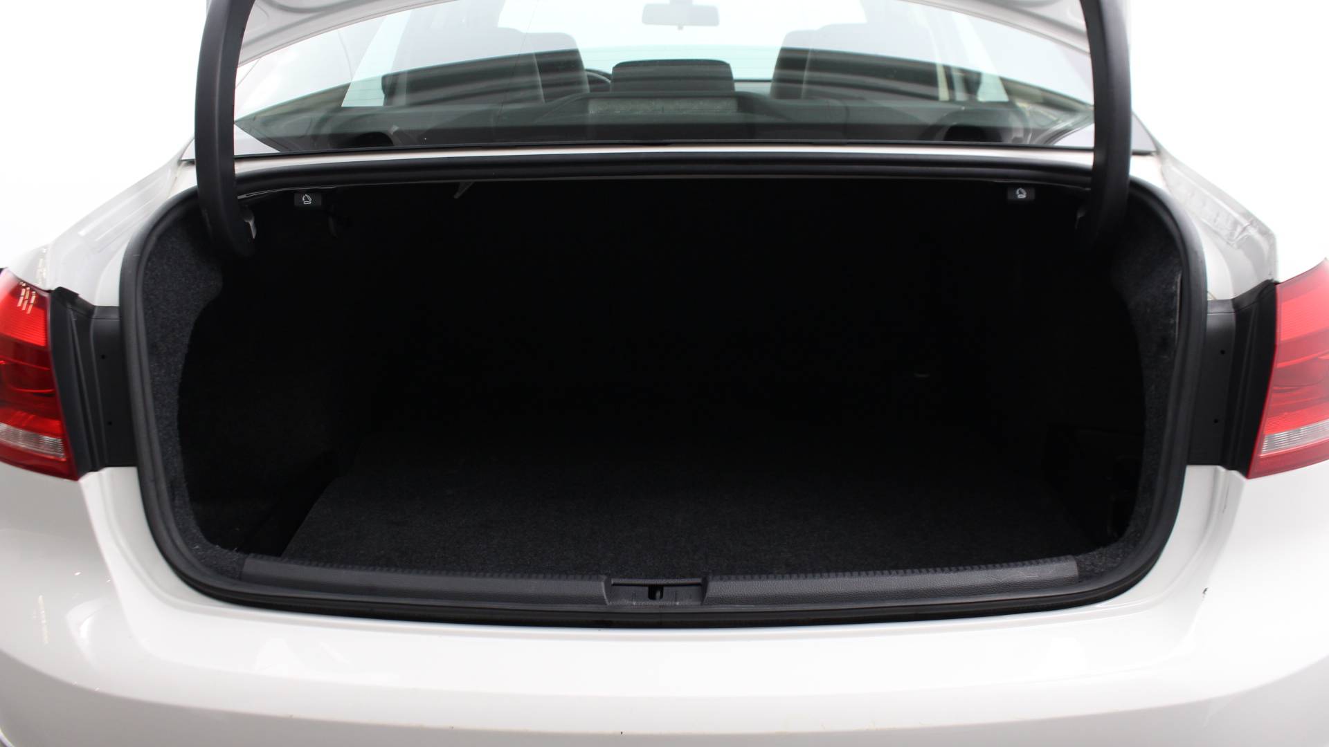 Florida Fine Cars - Used VOLKSWAGEN PASSAT 2015 MIAMI 2.0L TDI SE W/SUNROOF & NAV