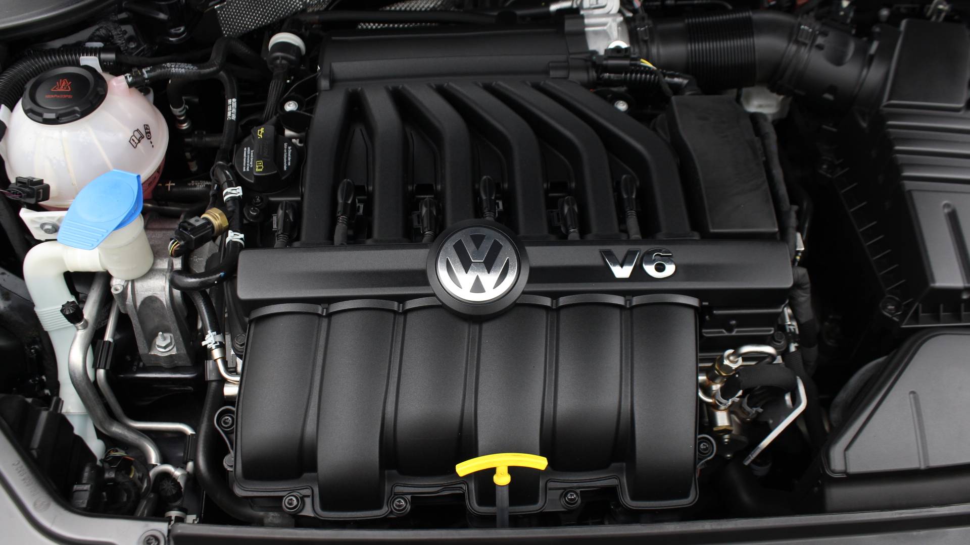 Florida Fine Cars - Used VOLKSWAGEN PASSAT 2018 MIAMI V6 GT