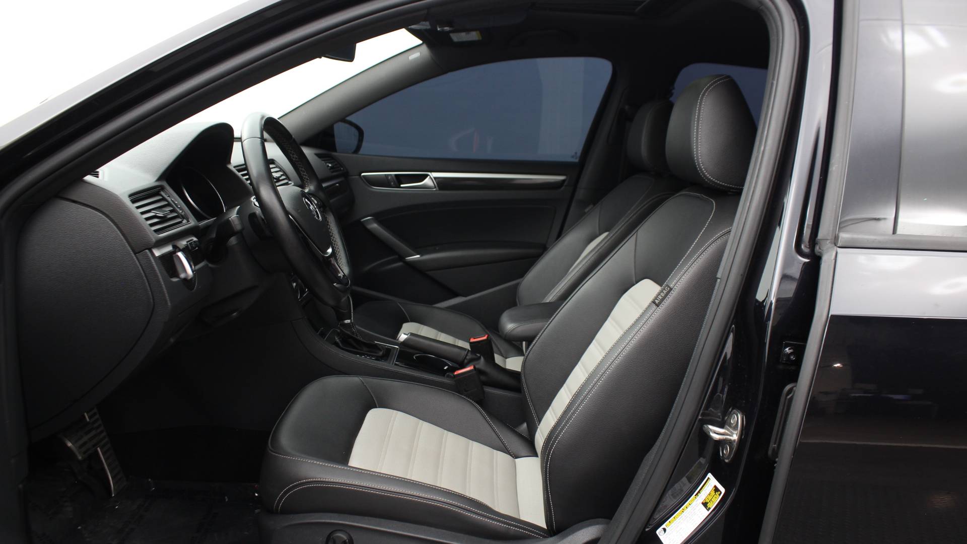 Florida Fine Cars - Used VOLKSWAGEN PASSAT 2018 MIAMI V6 GT