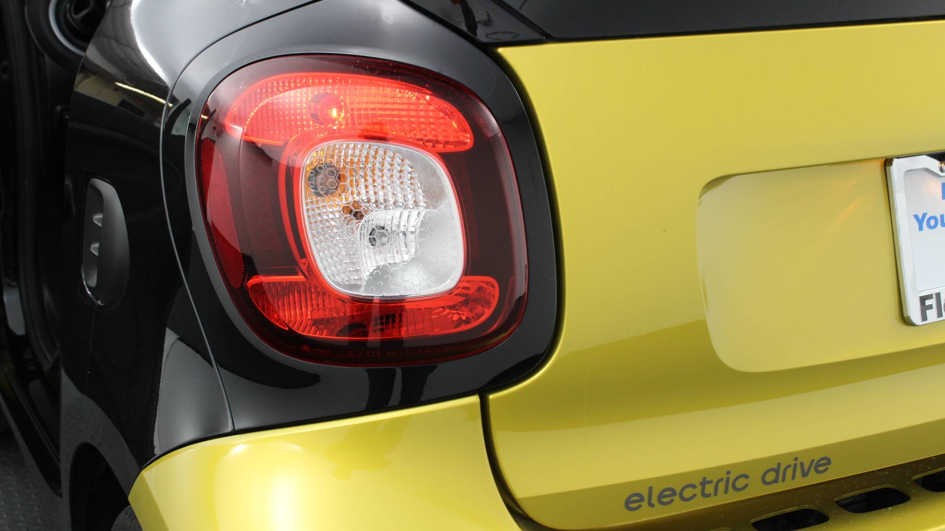 Florida Fine Cars - Used SMART FORTWO ELECTRIC DRIVE 2018 WEST PALM PASSION