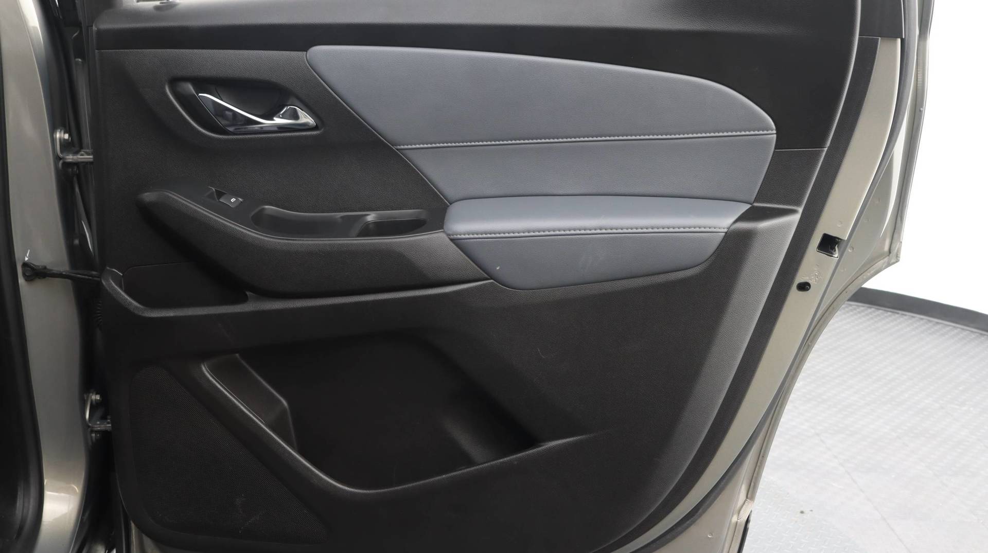 Florida Fine Cars - Used CHEVROLET TRAVERSE 2018 MIAMI LT CLOTH