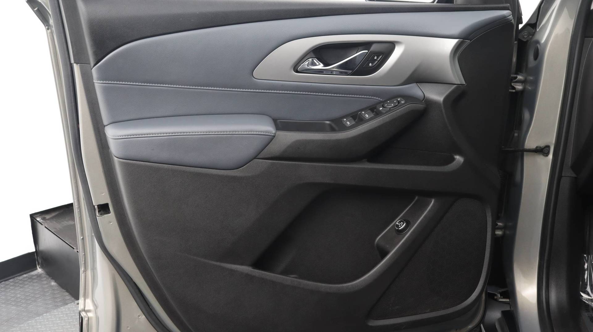 Florida Fine Cars - Used CHEVROLET TRAVERSE 2018 MIAMI LT CLOTH