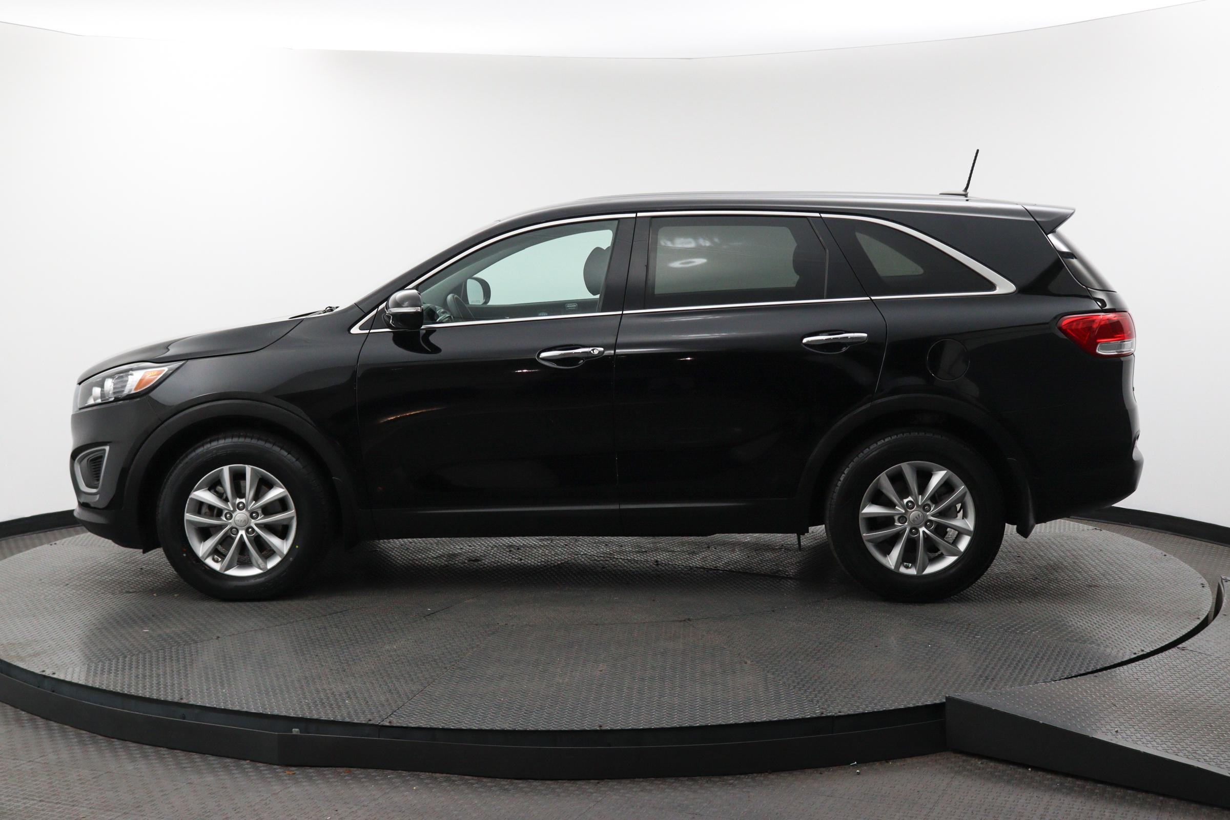 Florida Fine Cars - Used KIA SORENTO 2018 MIAMI L