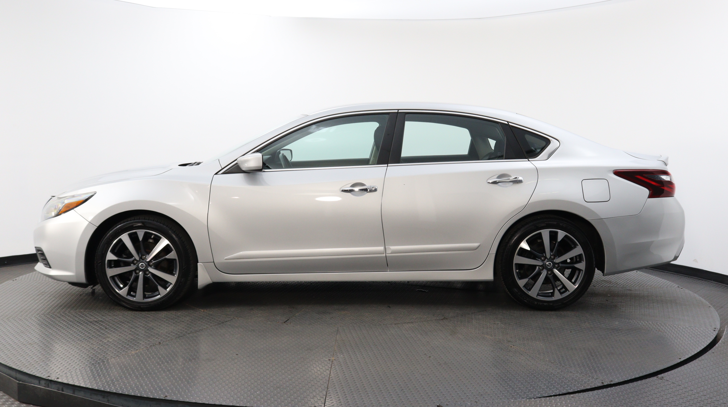 Florida Fine Cars - Used NISSAN ALTIMA 2017 MIAMI 2.5 SR