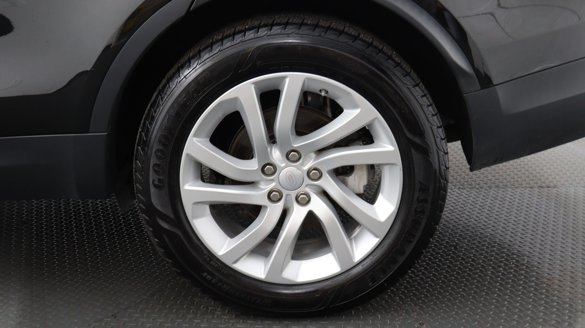 Florida Fine Cars - Used LAND ROVER DISCOVERY 2018 WEST PALM HSE