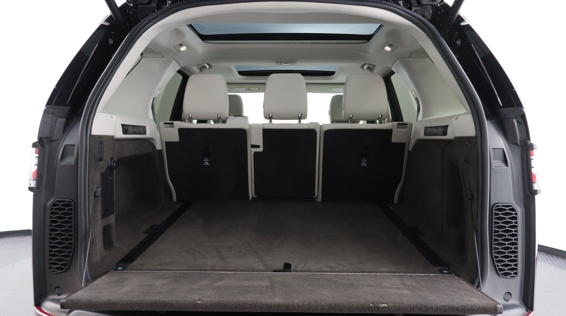 Florida Fine Cars - Used LAND ROVER DISCOVERY 2018 WEST PALM HSE