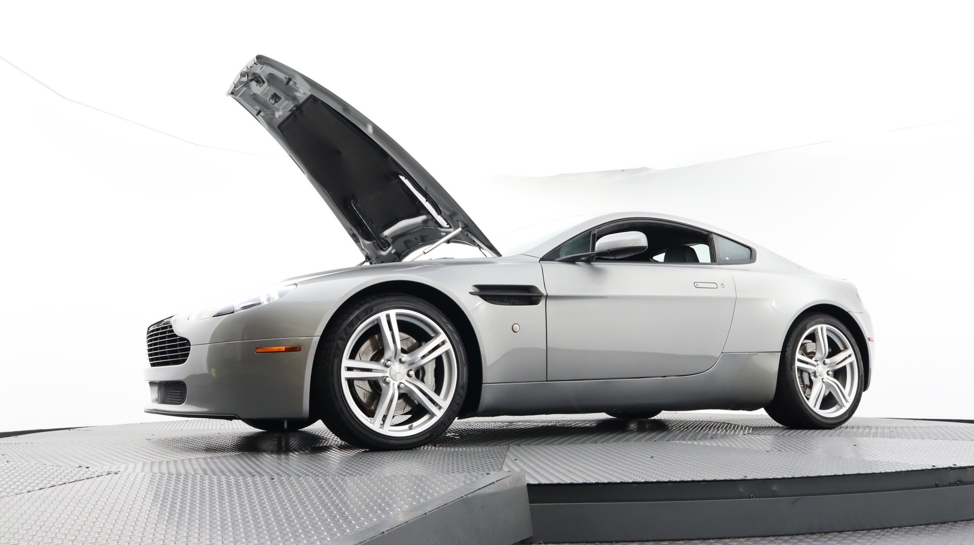 Florida Fine Cars - Used ASTON MARTIN VANTAGE 2006 MIAMI 