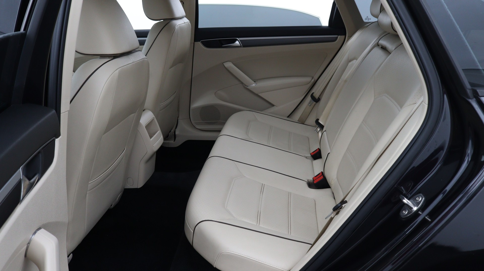 Florida Fine Cars - Used VOLKSWAGEN PASSAT 2018 WEST PALM R-LINE