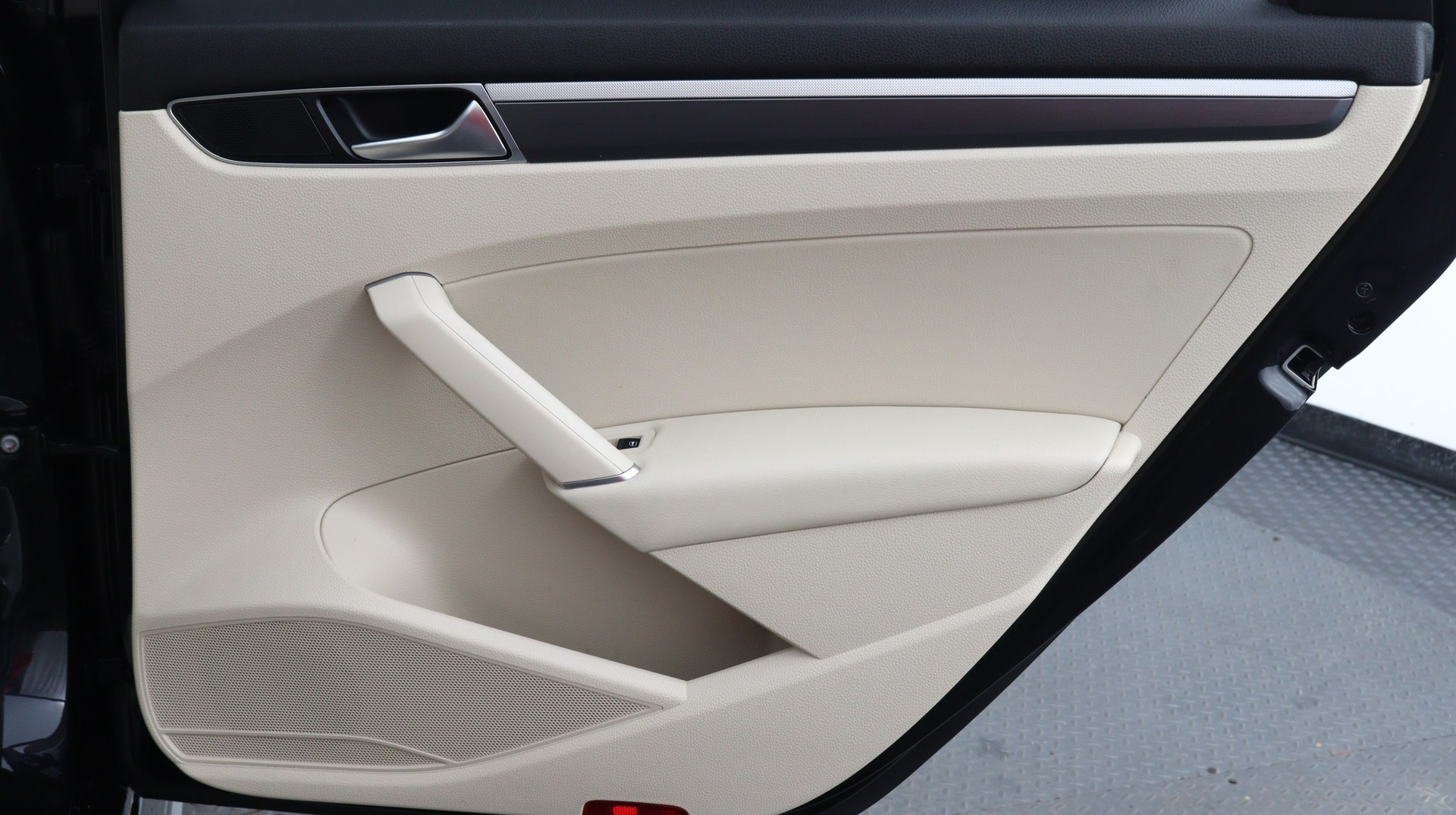 Florida Fine Cars - Used VOLKSWAGEN PASSAT 2018 WEST PALM R-LINE