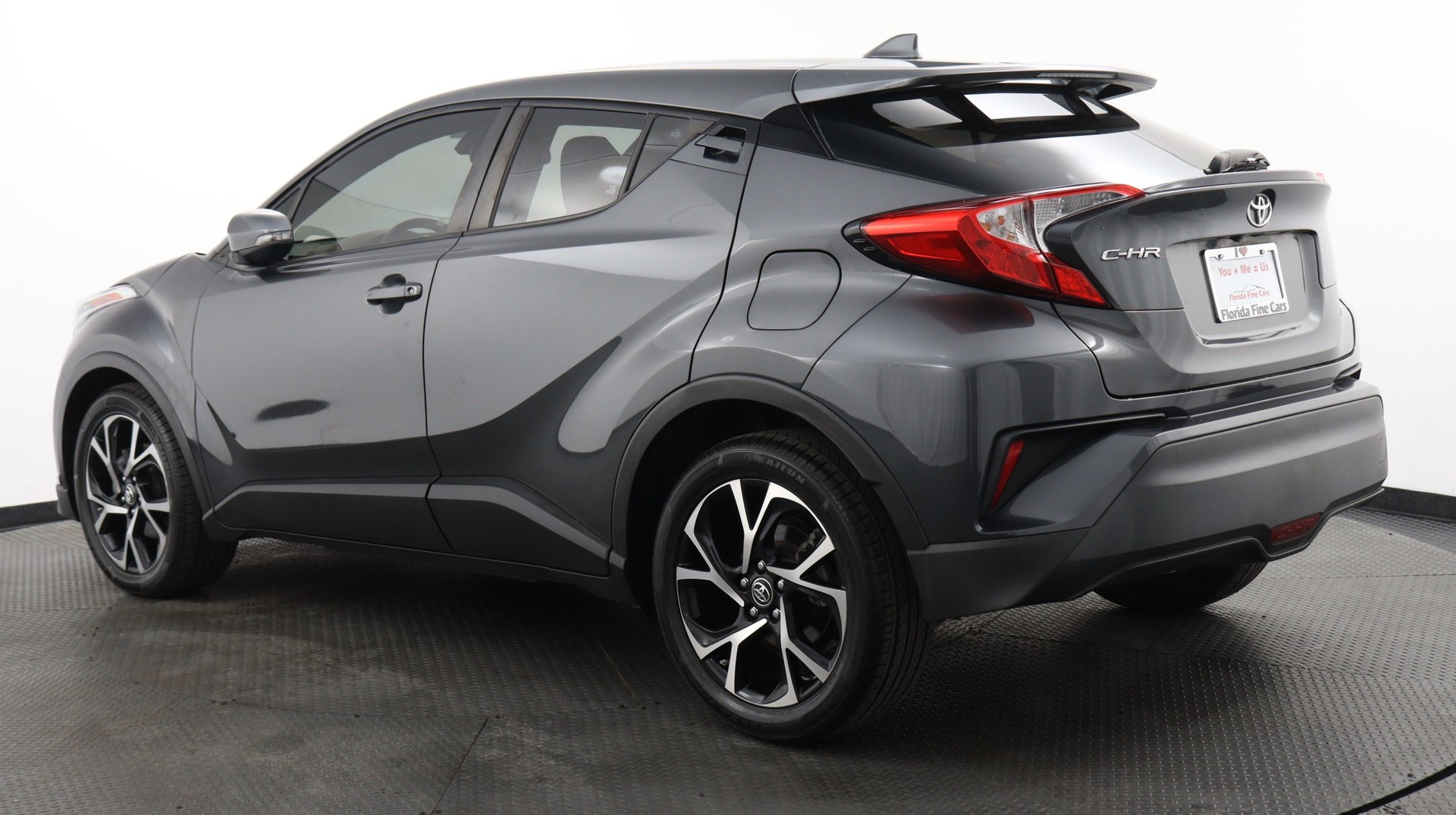Used 2018 TOYOTA C-HR XLE for sale in MIAMI | 128391