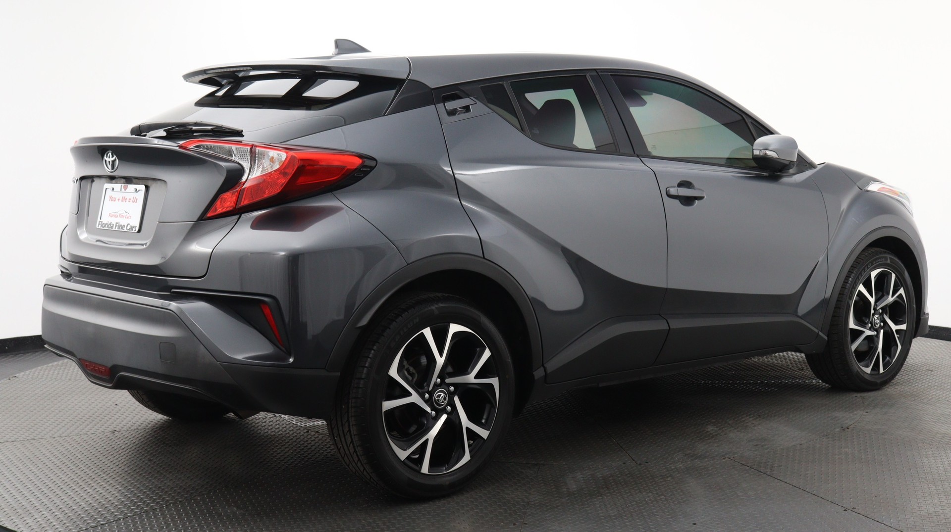 Used 2018 TOYOTA C-HR XLE for sale in MIAMI | 128391