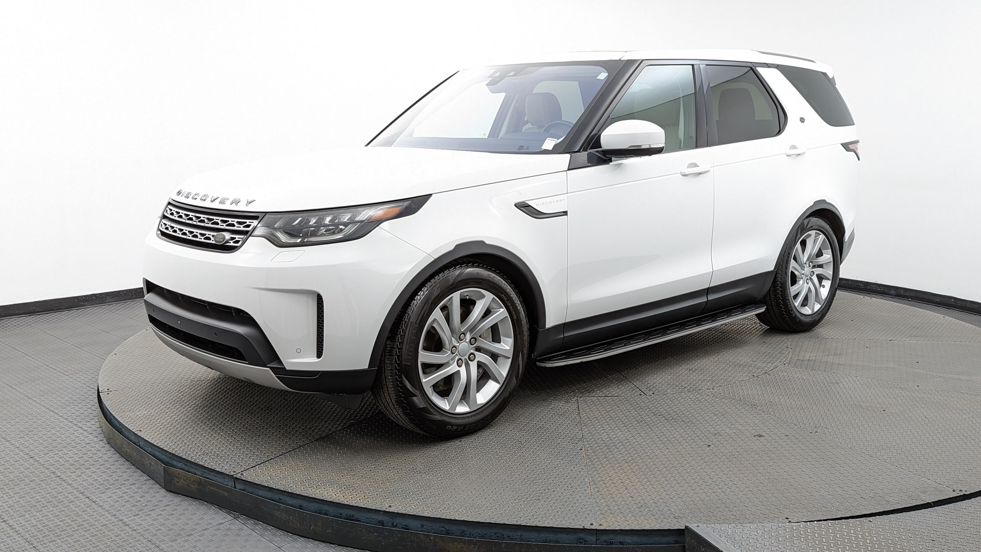 Florida Fine Cars - Used LAND ROVER DISCOVERY 2018 MIAMI HSE