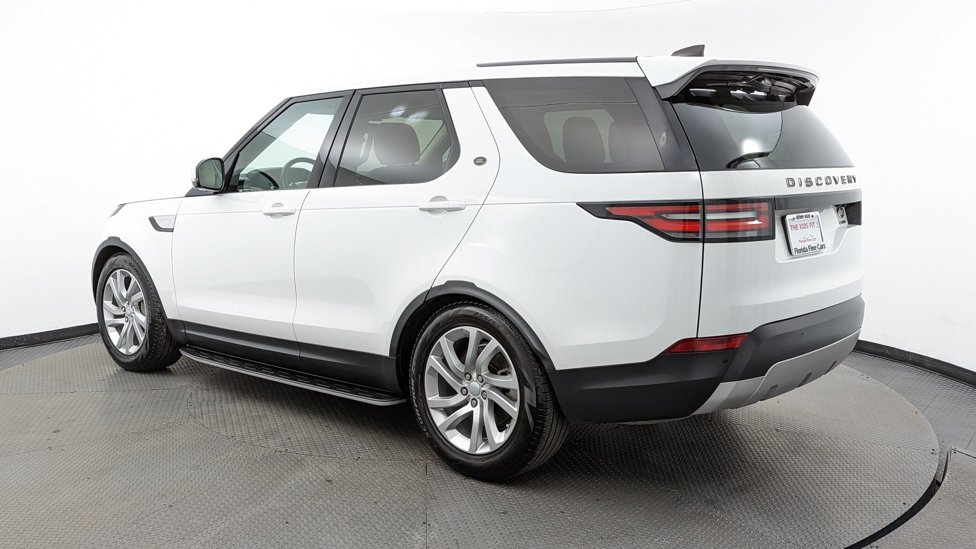 Florida Fine Cars - Used LAND ROVER DISCOVERY 2018 MIAMI HSE