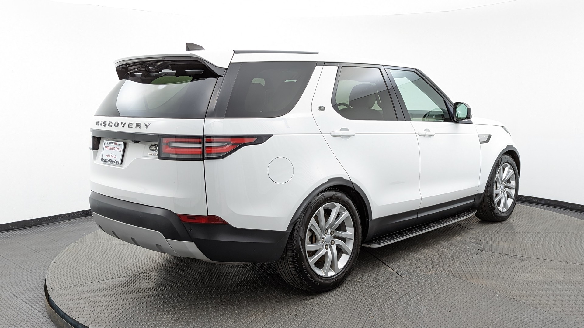 Florida Fine Cars - Used LAND ROVER DISCOVERY 2018 MIAMI HSE