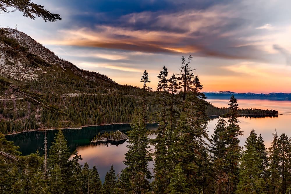 6 American Lakes that are Better than the Beach