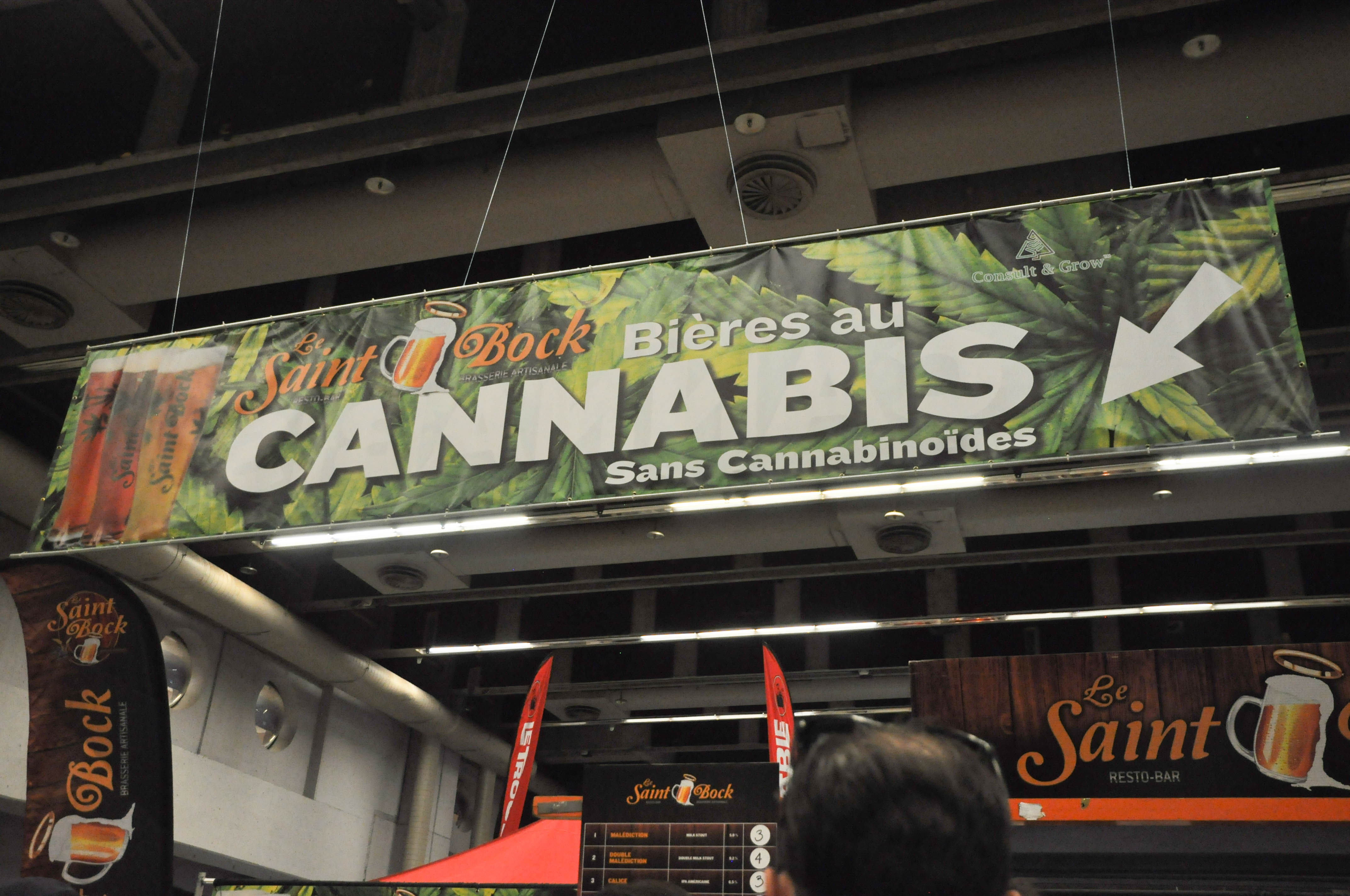 La bière au cannabis a attiré de nombreux curieux.