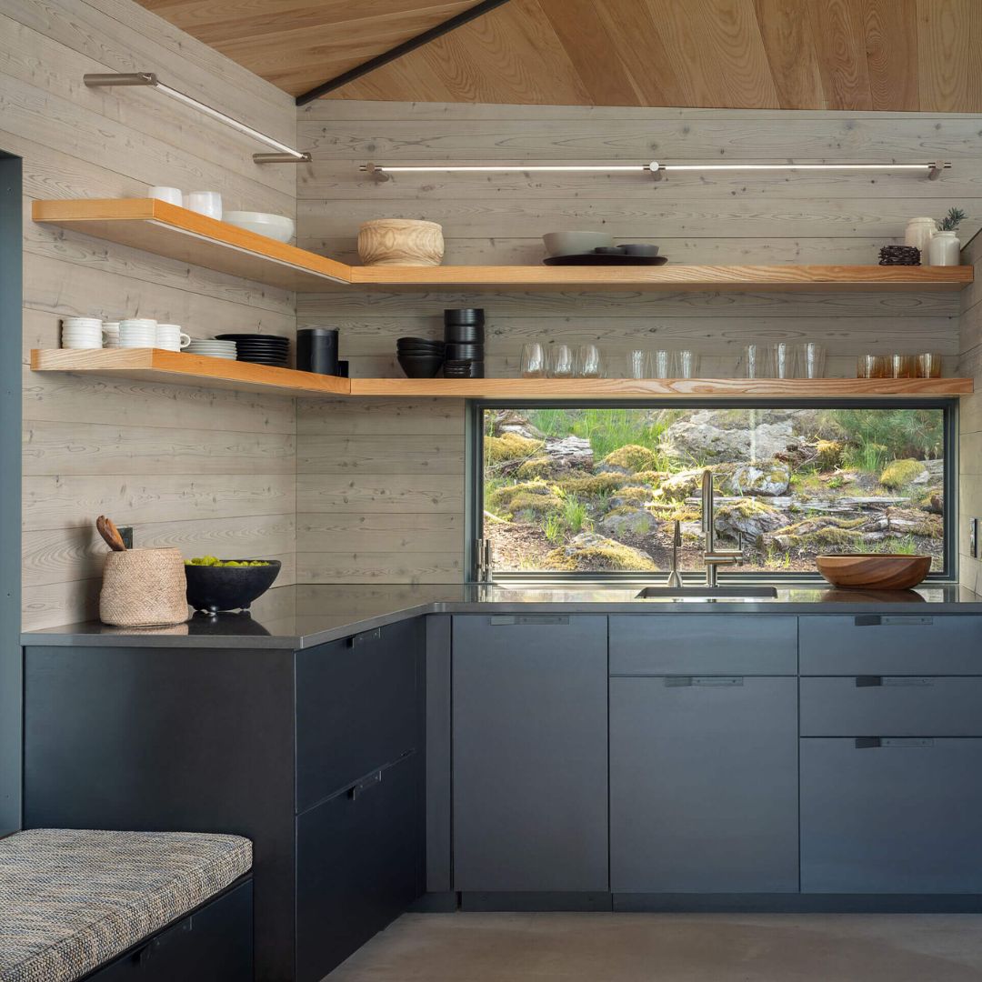THIN Surface Mount Picture Light Prentiss Balance Wickline Architects Boathouse
