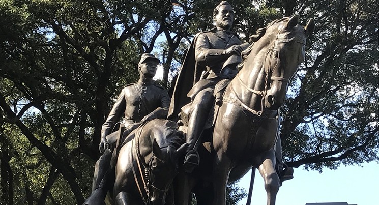 Robert E Lee Statue