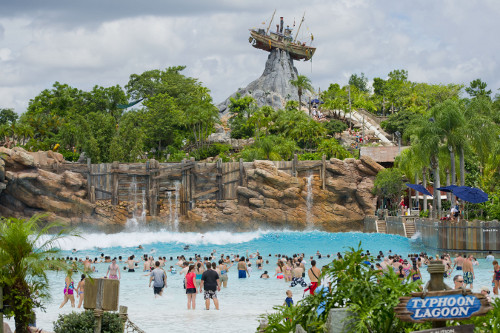 Typhoon lagoon best sale water shoes