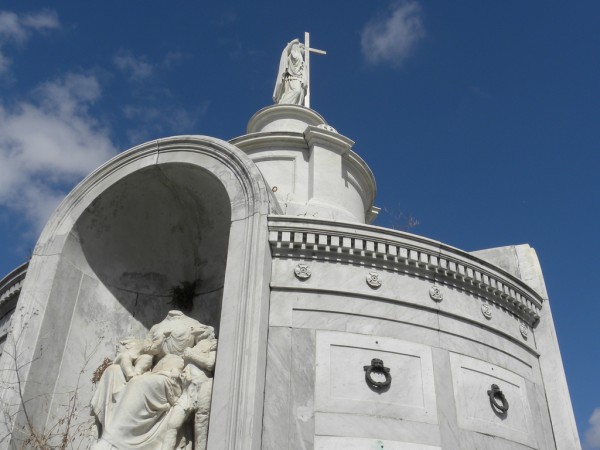St. Louis Cemetery No. 1. Photo credit: Jason Paris at Flickr Creative Commons.