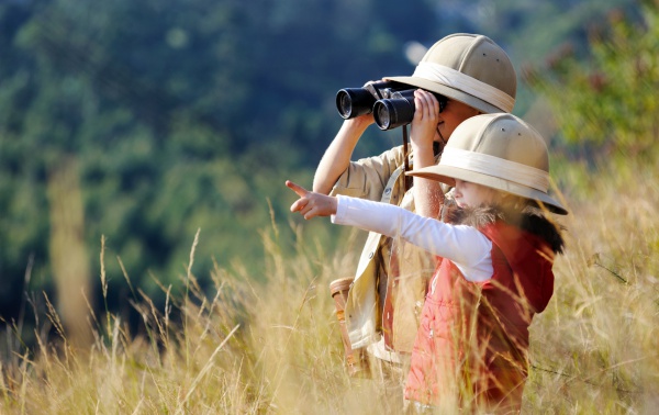 kids on safari.jpg