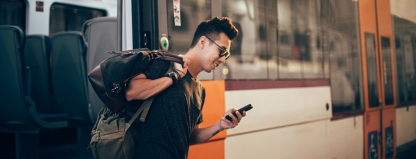 Key-tips-for-readying-your-phone-for-an-international-trip