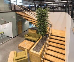 custom-the-executive-straight-stair