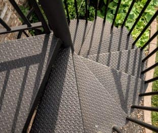 spindles-outdoor-safety