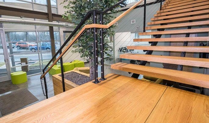 personalize-the-executive-straight-stair