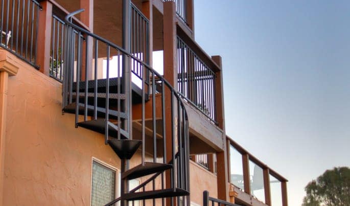 custom-the-vista-spiral-stair