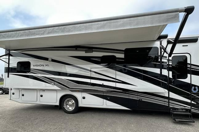 Vision RVs For Sale at RVCrazy.com